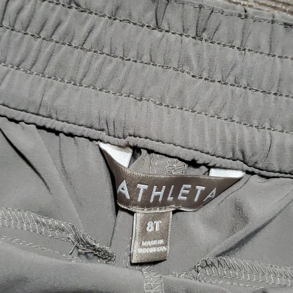 Athleta grey like new lightweight active wear pants - Picture 5 of 7